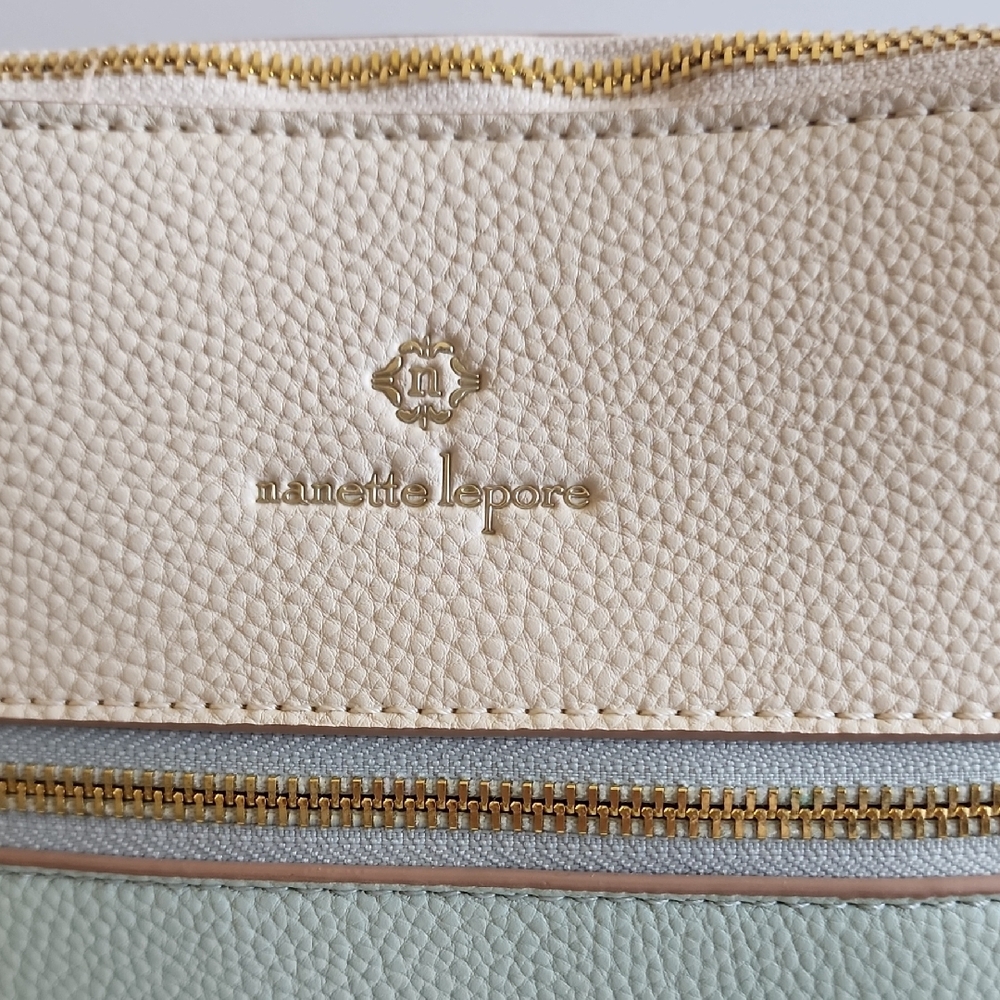 Nanette Lepore Cream & Light Blue Sullivan Three-Compartment Crossbody Bag NWT - Picture 3 of 10